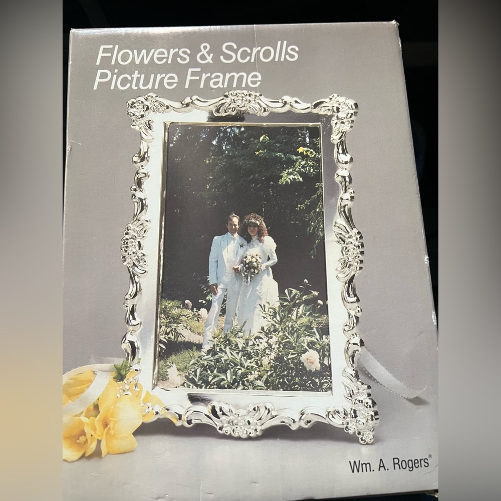 Wm. A. Rogers Silver Floral Picture Frame